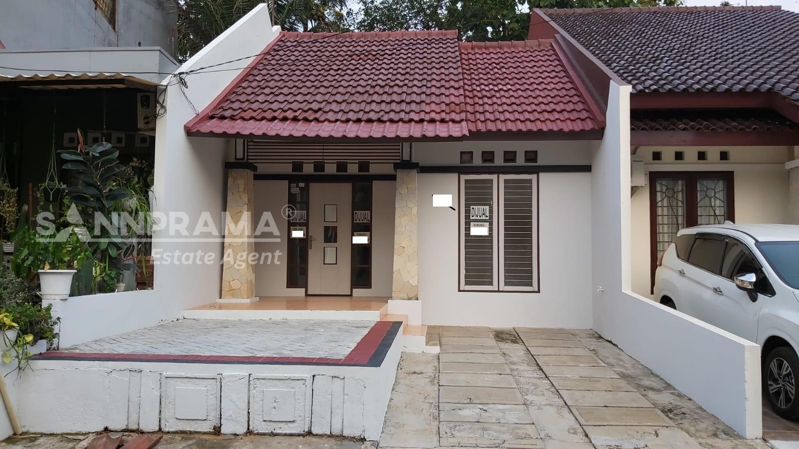Properti terdaftar untuk dijual atau disewa - Rumah Second